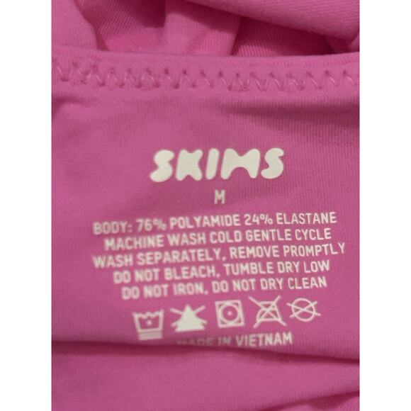 NWT Skims Fits Everbody Low Back Bodysuit in Neon Orchid size M - Picture 5 of 5
